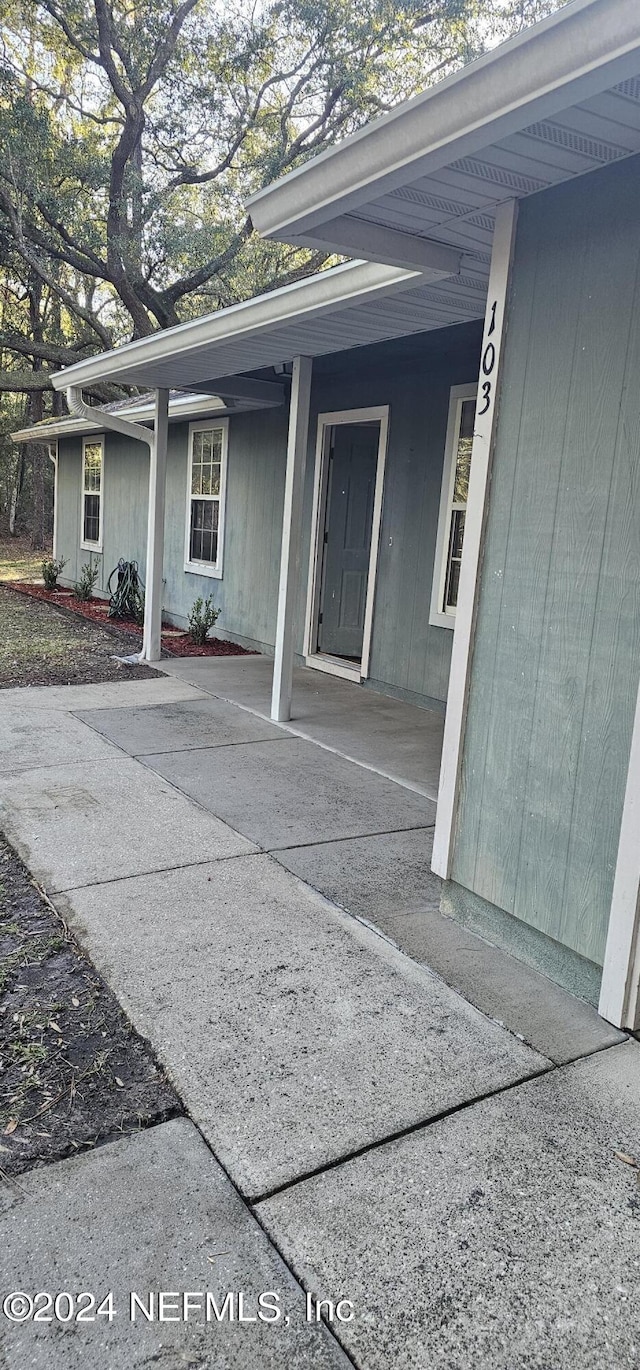 view of entrance to property