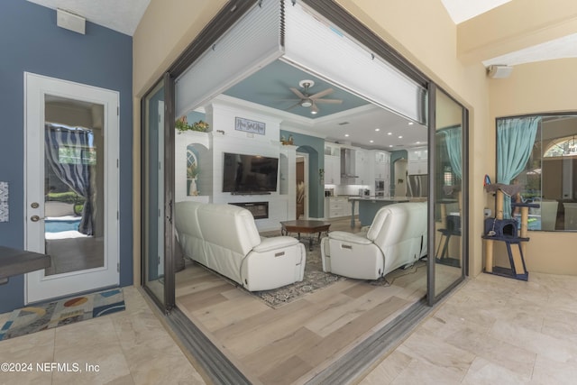 101 Montura Dr, Ponte Vedra Beach, FL 32082 - living area with a ceiling fan