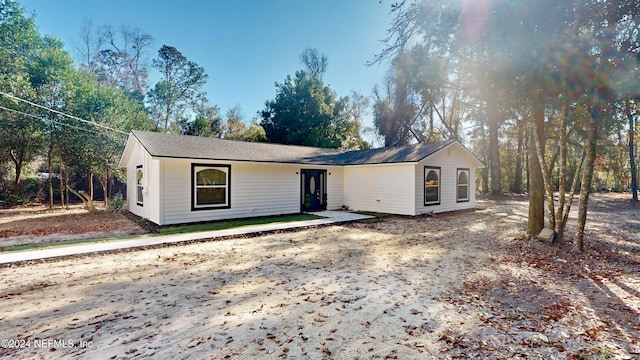 view of front of house