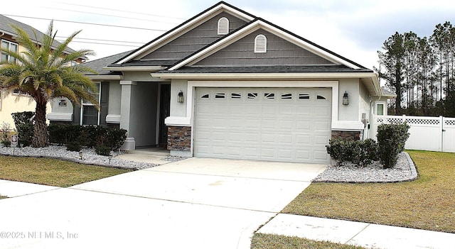 craftsman house featuring a garage