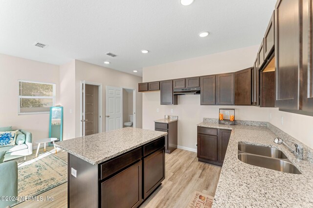6059 Carolines Ct, Jacksonville, FL 32277 - photo 10