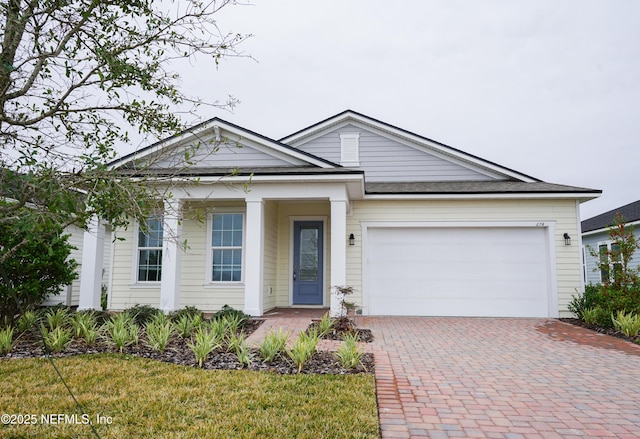 view of front of house featuring a garage