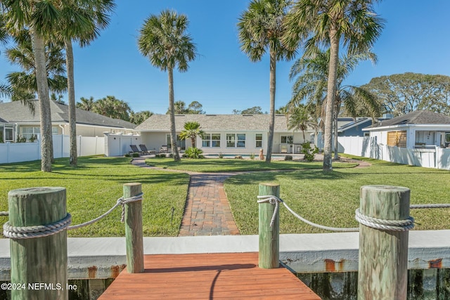 exterior space featuring a front yard