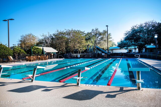 view of swimming pool