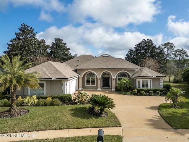 view of front of house with a front yard