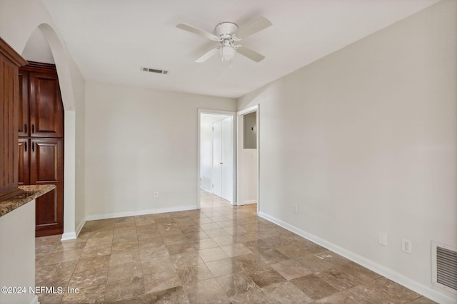 empty room with ceiling fan