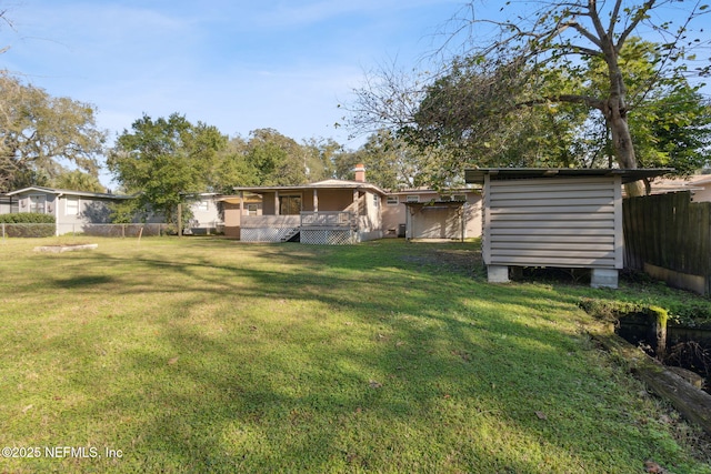 view of yard with a shed