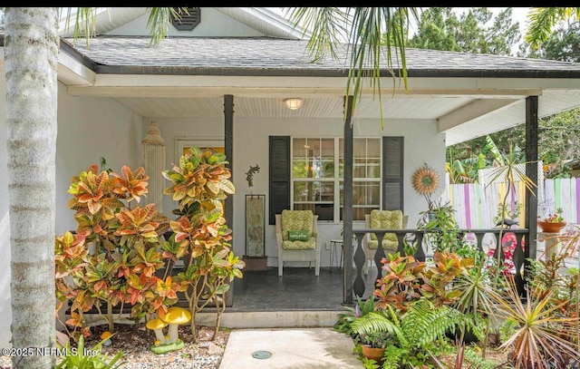 doorway to property with covered porch