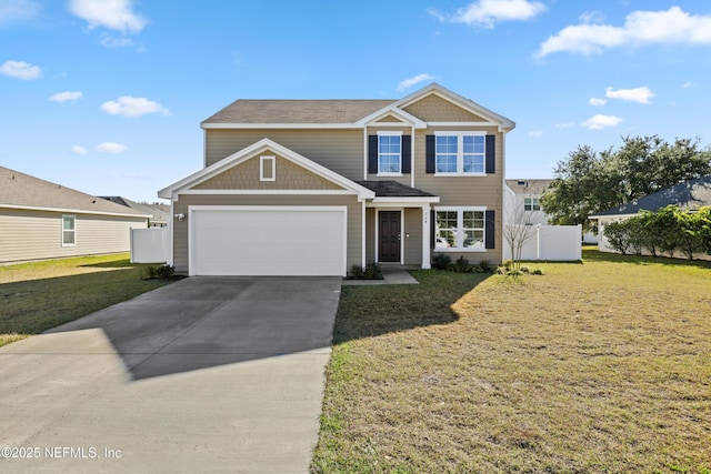 view of front of property featuring a front yard