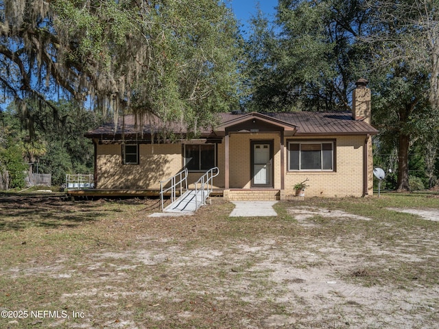 view of front of property