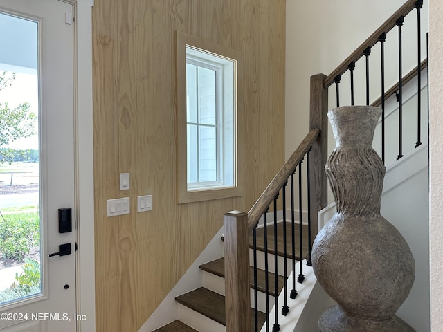 86 Delwood Way Unit 269, Saint Augustine, FL 32092 - stairway featuring wooden walls and plenty of natural light