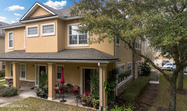 view of front facade featuring a patio