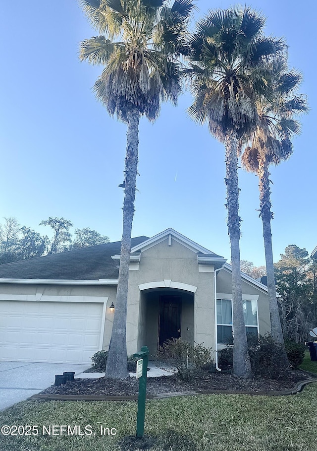 view of front of house featuring a garage