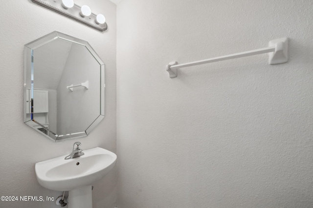 bathroom with sink