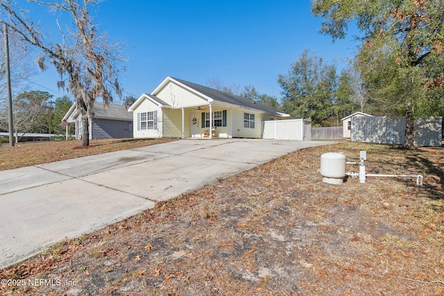 view of front of property with covered porch