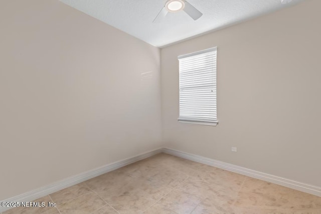 empty room with ceiling fan