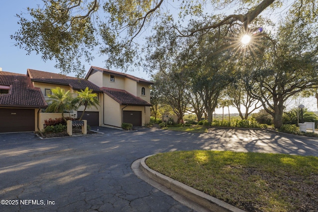 view of mediterranean / spanish-style home