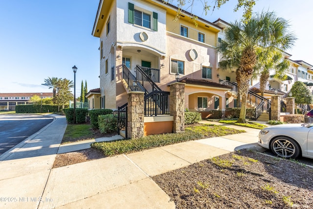 view of front of house