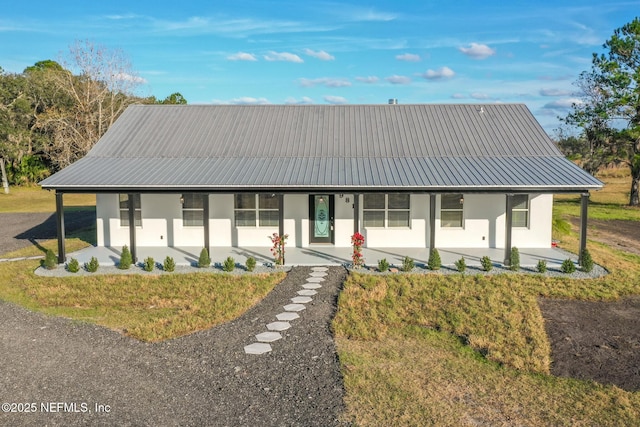 view of front of property with covered porch