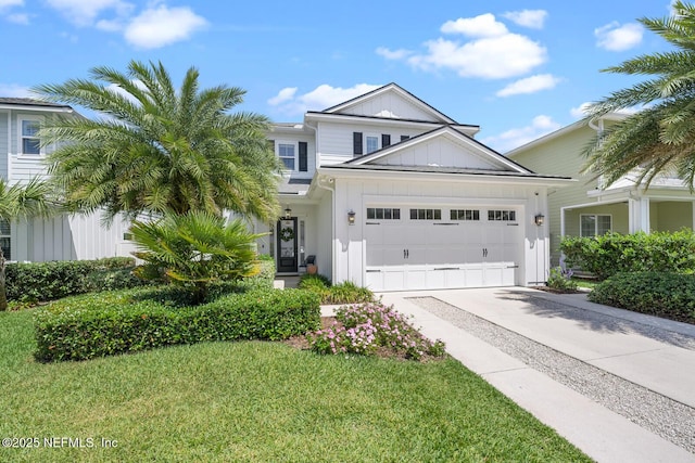 view of front of house featuring a front yard