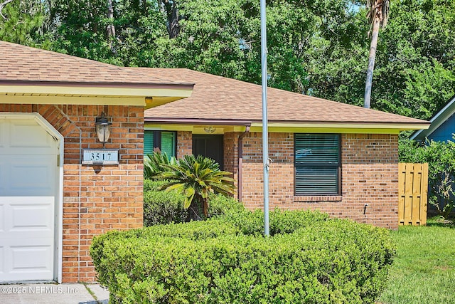 view of front facade with a garage