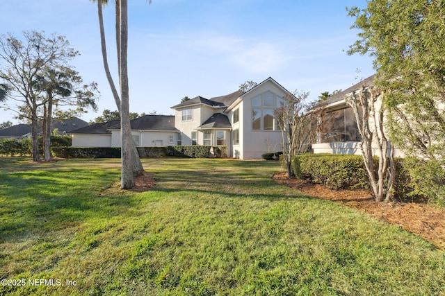 view of front of house featuring a front yard