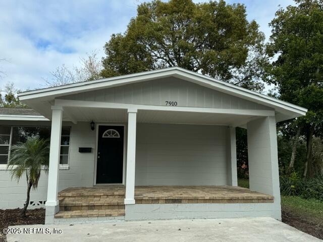 7910 Lake Park Dr, Jacksonville, FL 32208 - photo 8