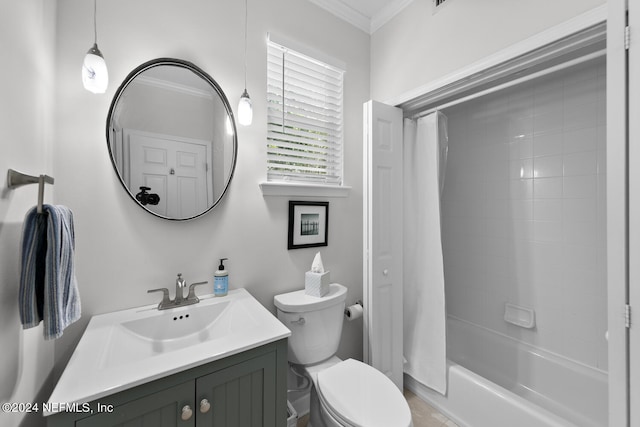 full bathroom featuring shower / bath combination with curtain, crown molding, vanity, and toilet