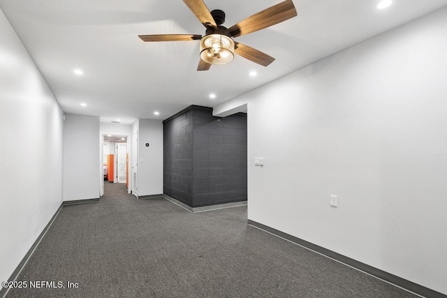 empty room with ceiling fan