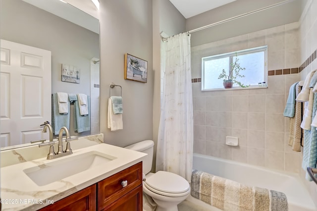 full bathroom with shower / bath combination with curtain, vanity, and toilet