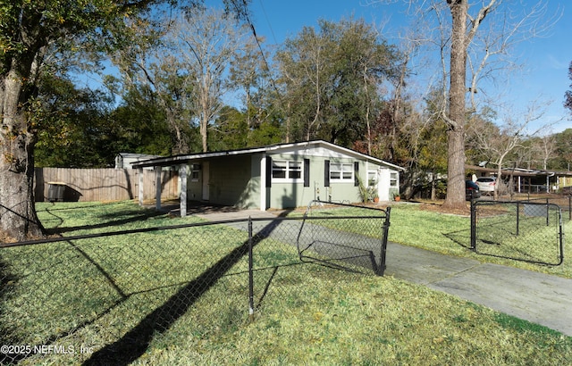 exterior space featuring a lawn