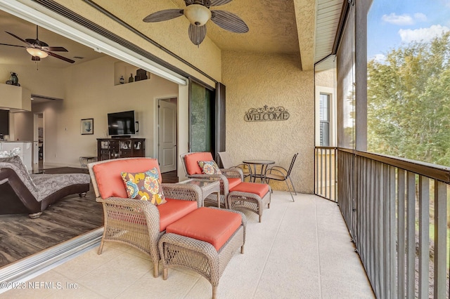 balcony with ceiling fan