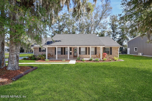 ranch-style house with a front yard