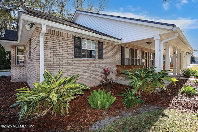 view of front of home with covered porch