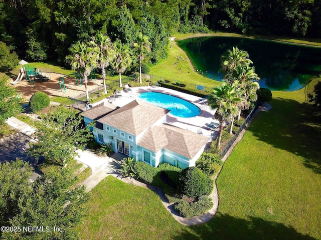 bird's eye view with a water view