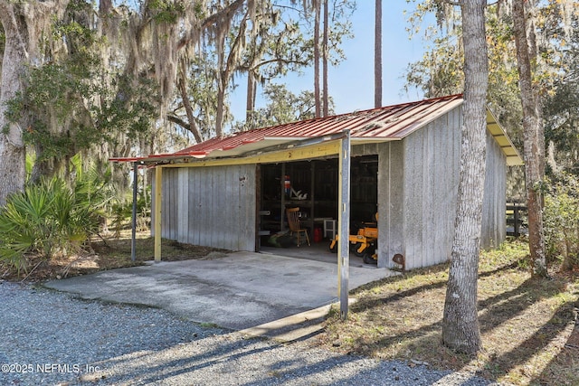 view of outdoor structure