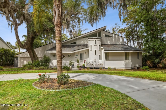 modern home with a front yard