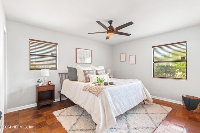 bedroom with ceiling fan