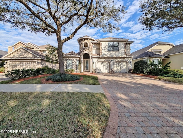 view of front facade with a garage