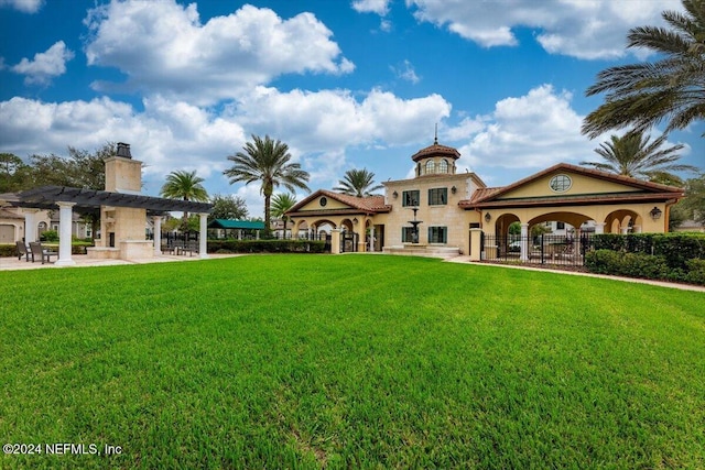 view of yard with a pergola