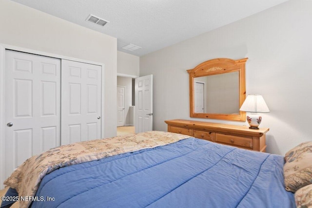 bedroom with a closet