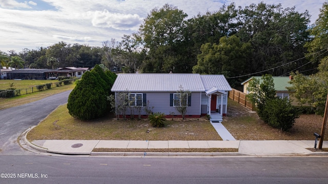 view of front of house