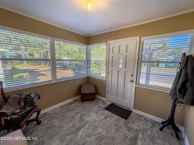 foyer with crown molding