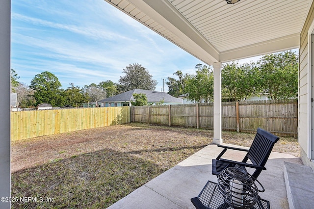 view of yard featuring a patio