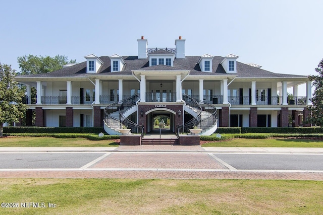 view of building exterior