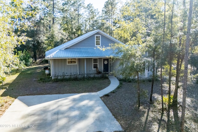 view of front of home