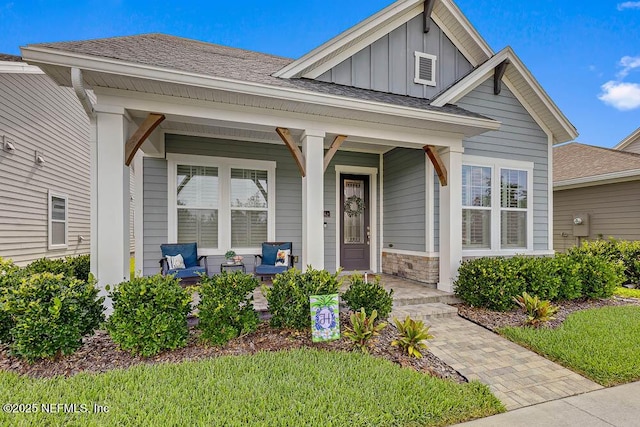 view of front of property with a porch