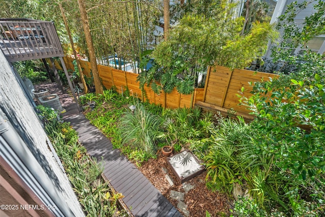 view of yard featuring fence