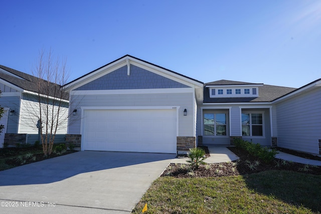 view of front facade with a garage