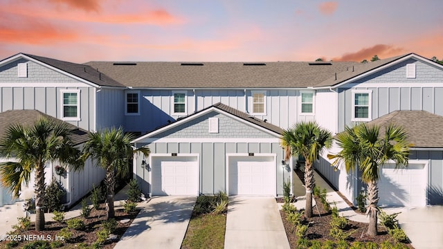 view of front of house featuring a garage